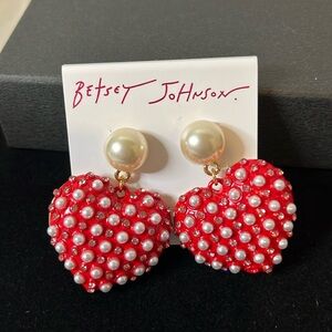 NWT BETSEY Johnson One Love Gold Tone Red Heart Pink & Faux Pearl Drop Earrings